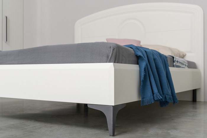 Валенсия Спальня № 11, цвет ЛДСП белый шагрень/чёрный/МДФ белый шагрень, ортопед есть, сп. м. 1600х2000 мм., б/м